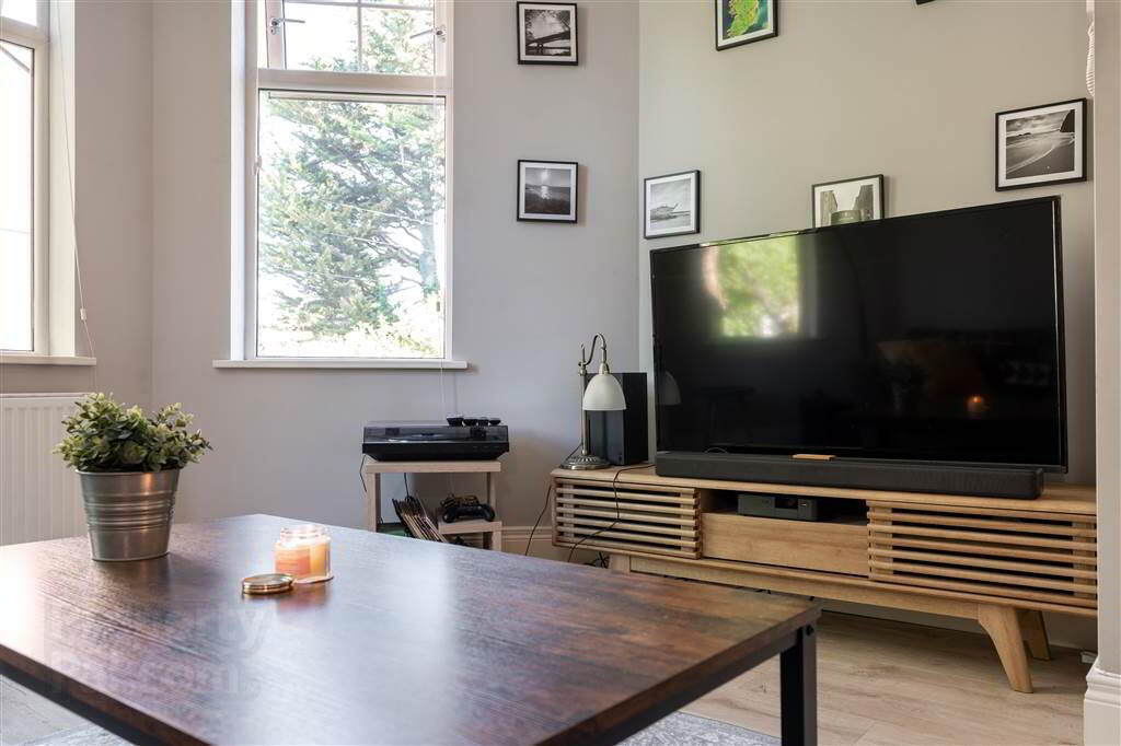 Apt 6 35, 37 Sans Souci Park 11 of 27