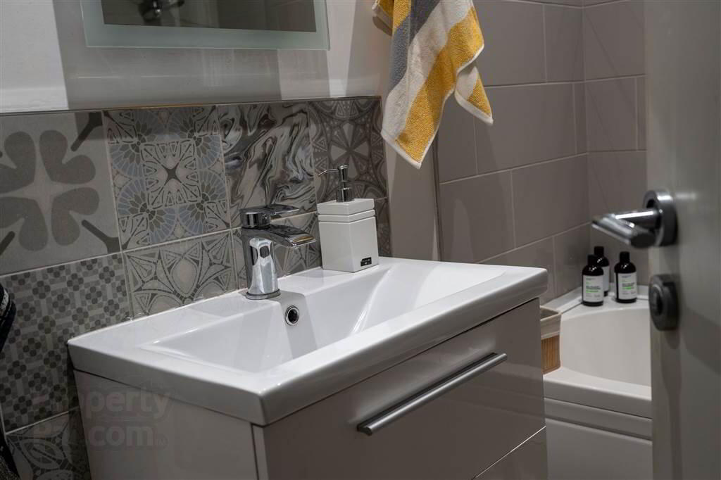Apt 6 35, 37 Sans Souci Park 19 of 27