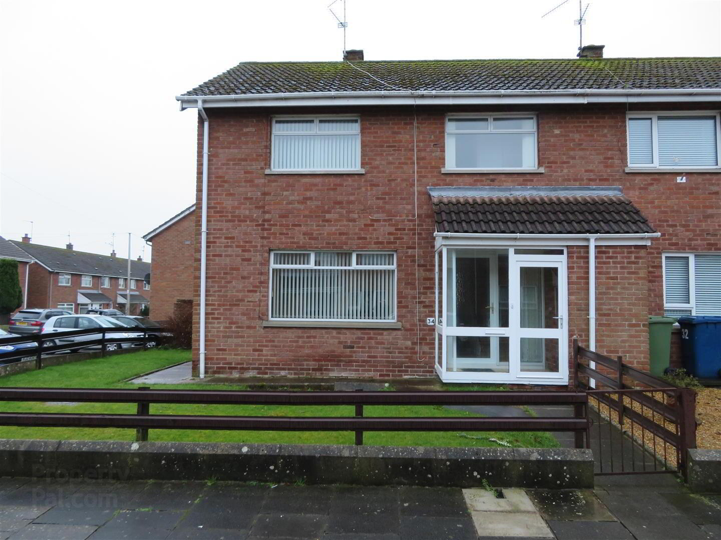 34 Glenavon Crescent 1 of 12