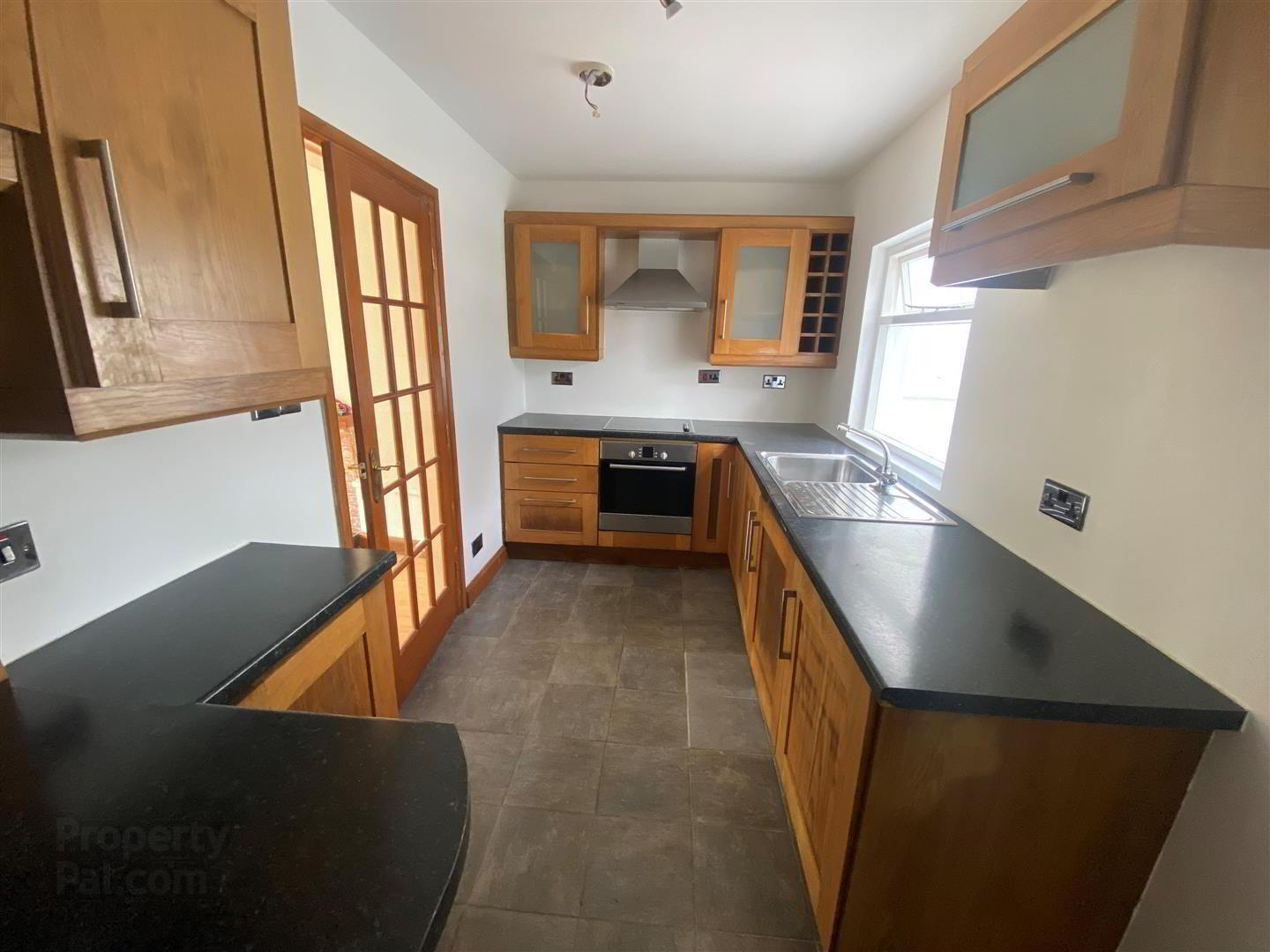 10 Silverstream Avenue 4 of 9