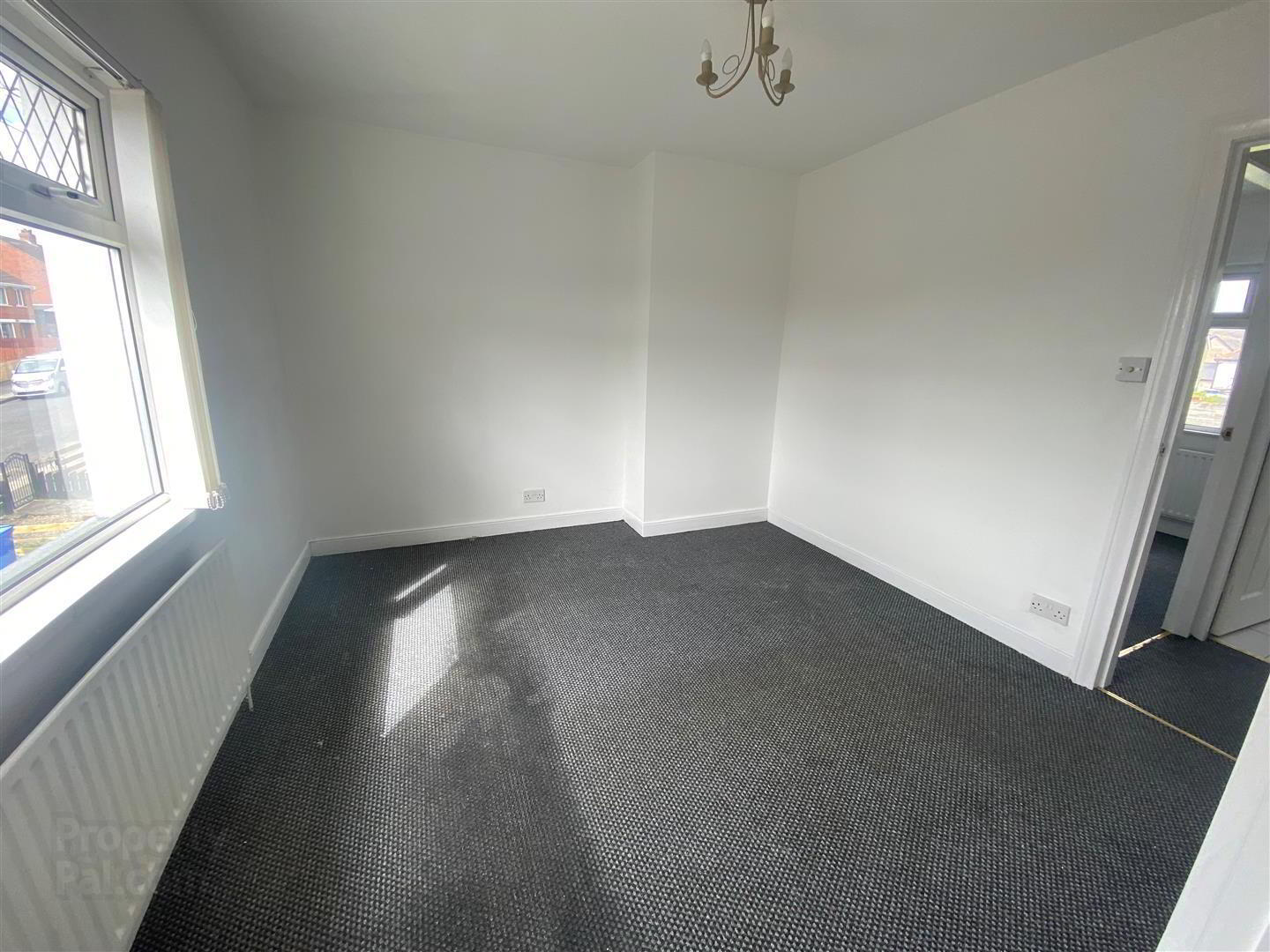 10 Silverstream Avenue 6 of 9