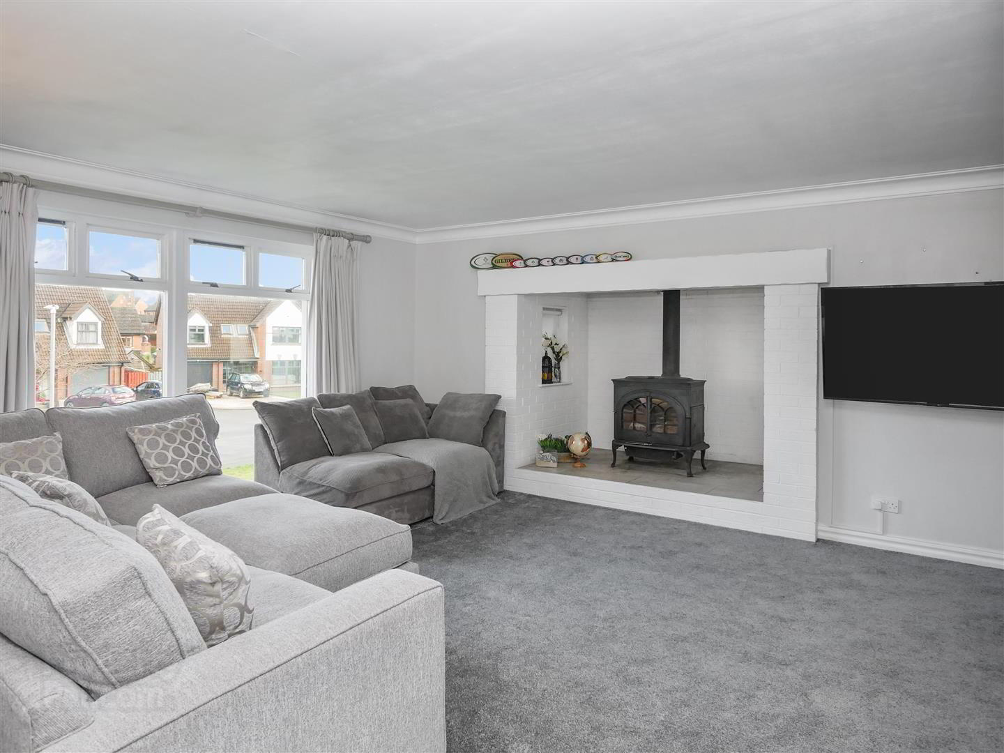18 Croft Hill 7 of 26