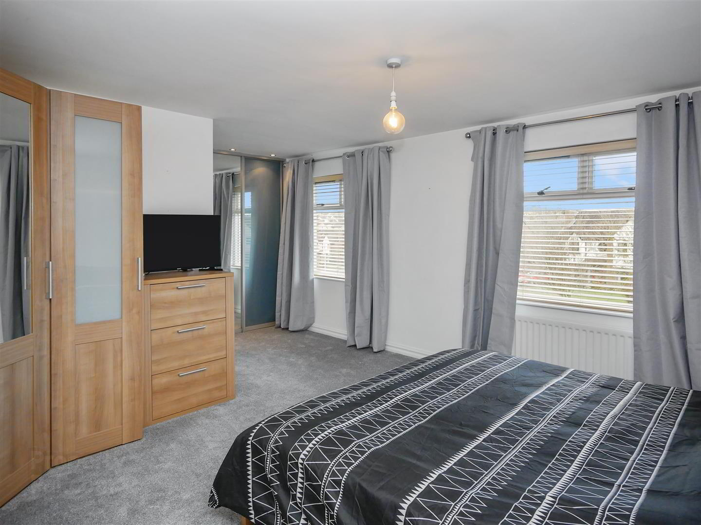 18 Croft Hill 14 of 26