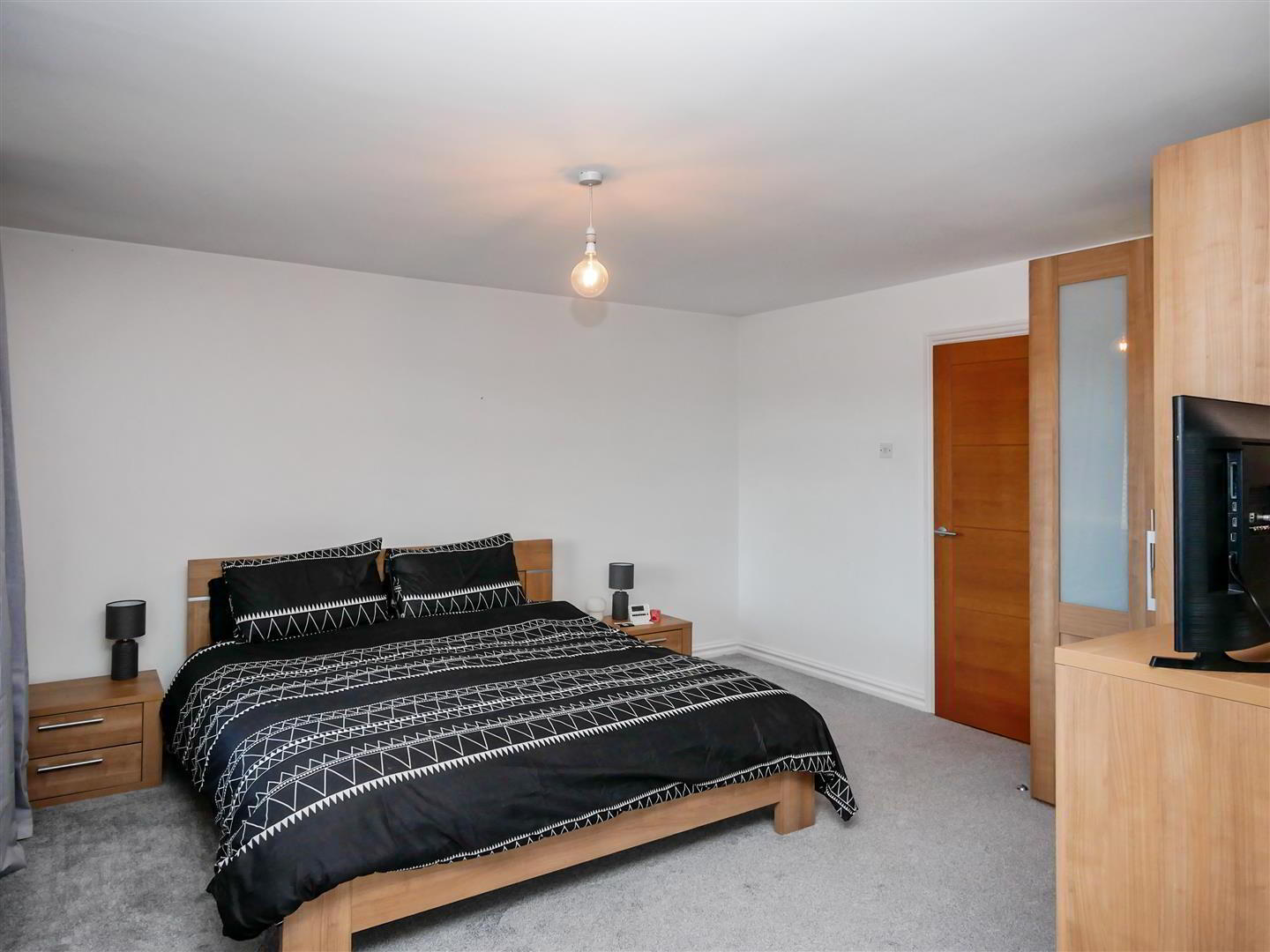 18 Croft Hill 25 of 26
