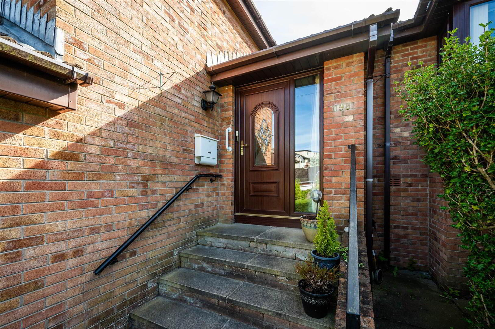 198 Gilnahirk Road 3 of 27