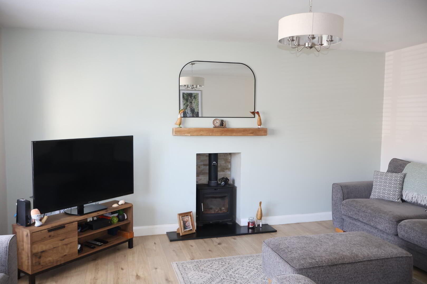 12 Oakdene Crescent 4 of 16