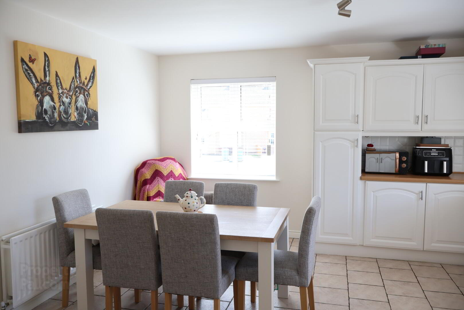 12 Oakdene Crescent 8 of 16