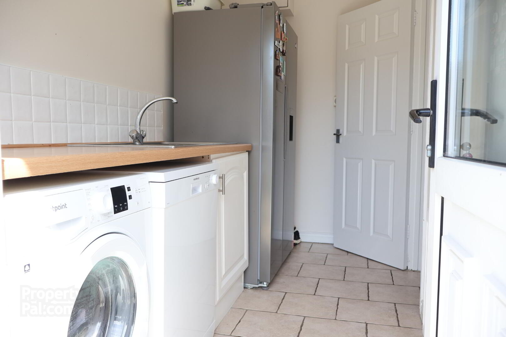 12 Oakdene Crescent 9 of 16