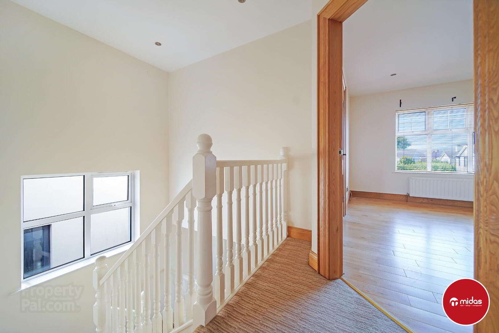 28 Thornhill Park 14 of 31