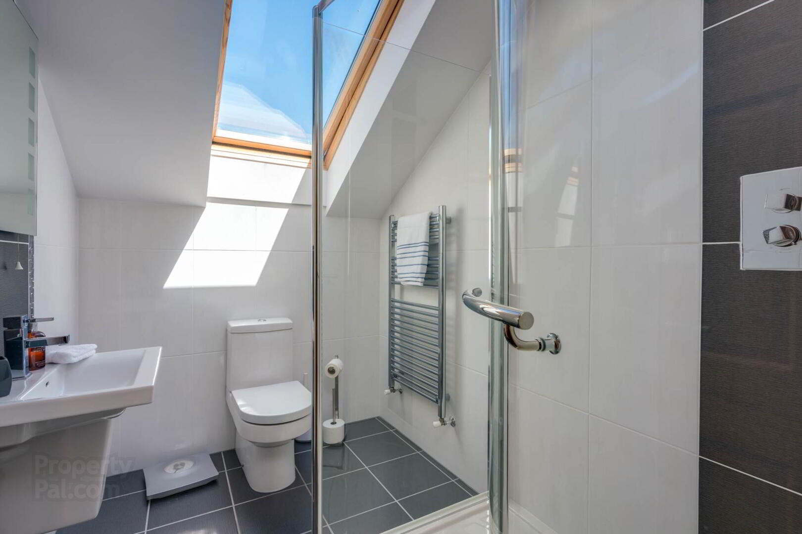 1 Inverbeg Court 12 of 19