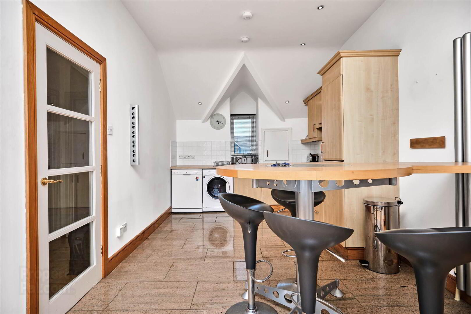5 Old Castle Court 15 of 33