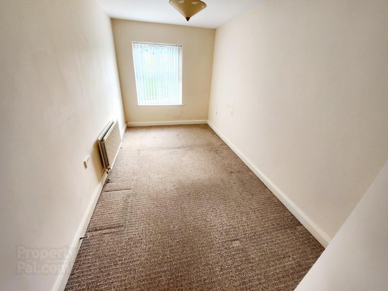 8 Lesley Lodge, 127 Antrim Road 4 of 6