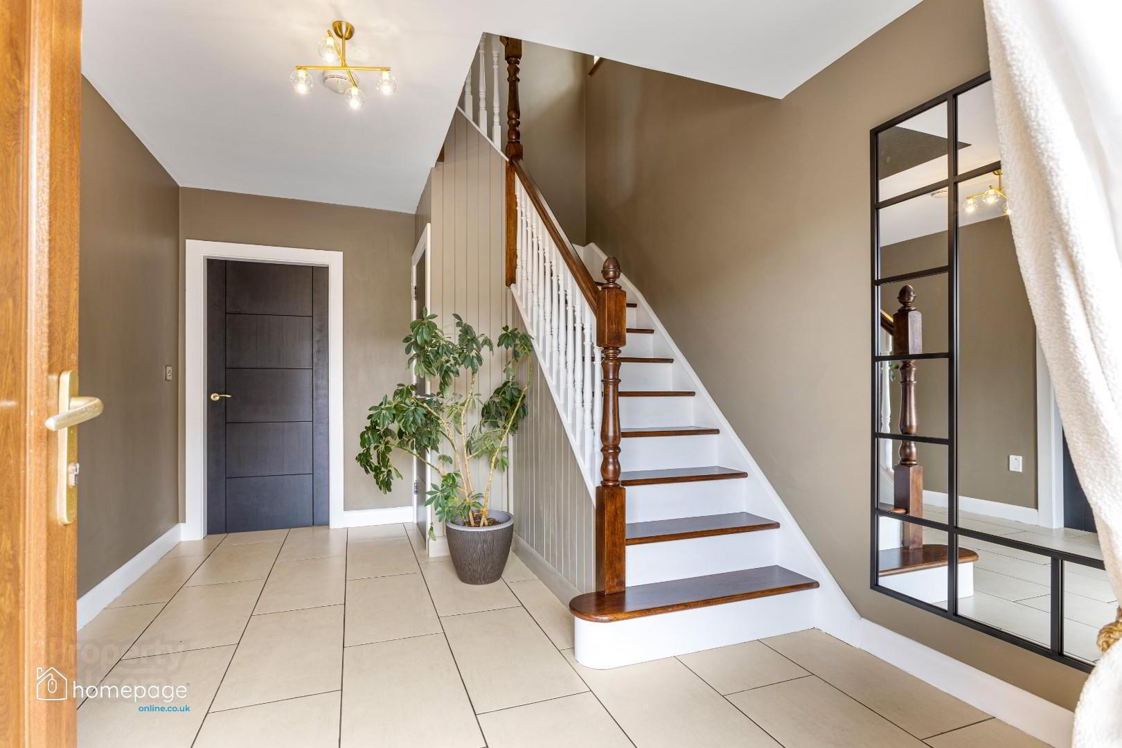 24 Briar Hill 3 of 47