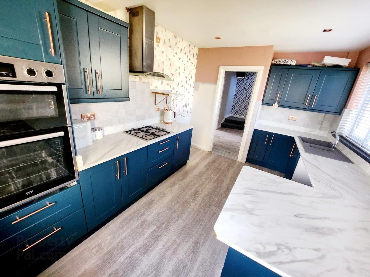 10 Sunninghill Gardens 5 of 12