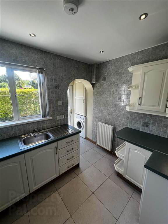 36 Beechmount Park 5 of 12