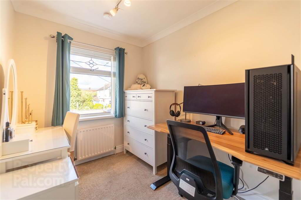 53 Newtownards Road 14 of 23