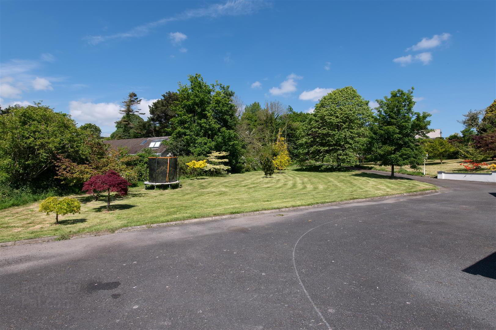 property description image