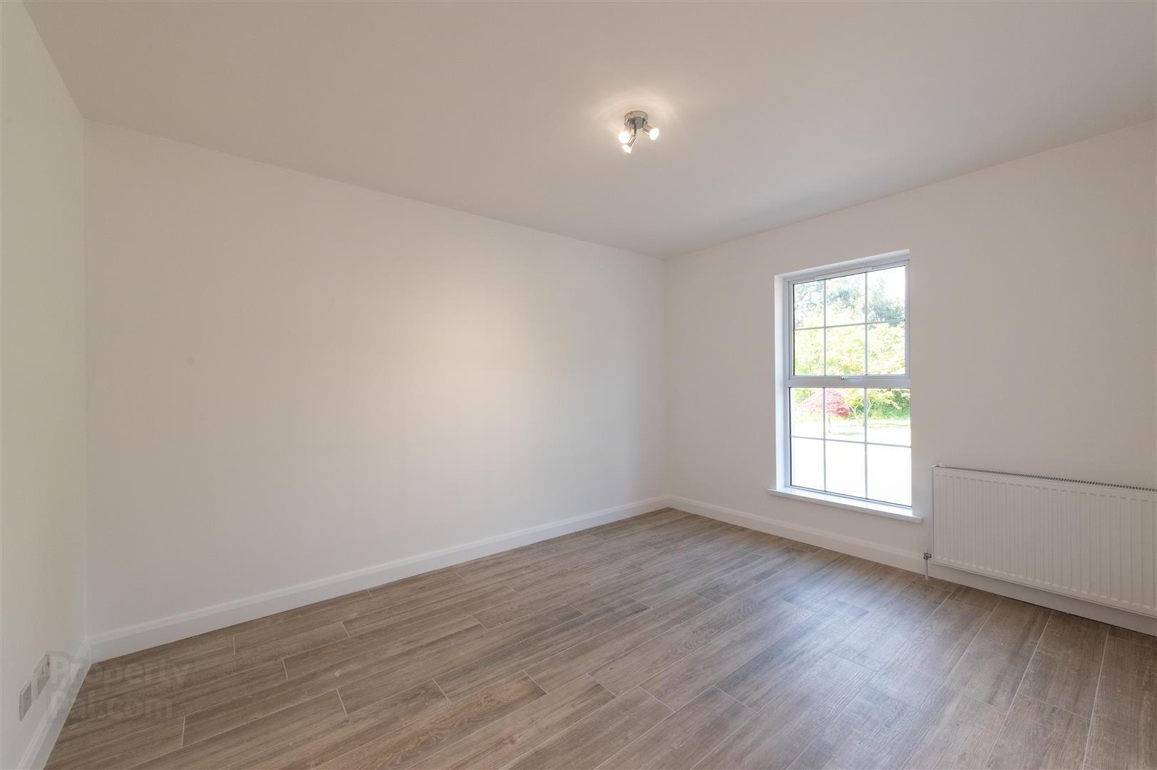 28 Manse Road 18 of 40