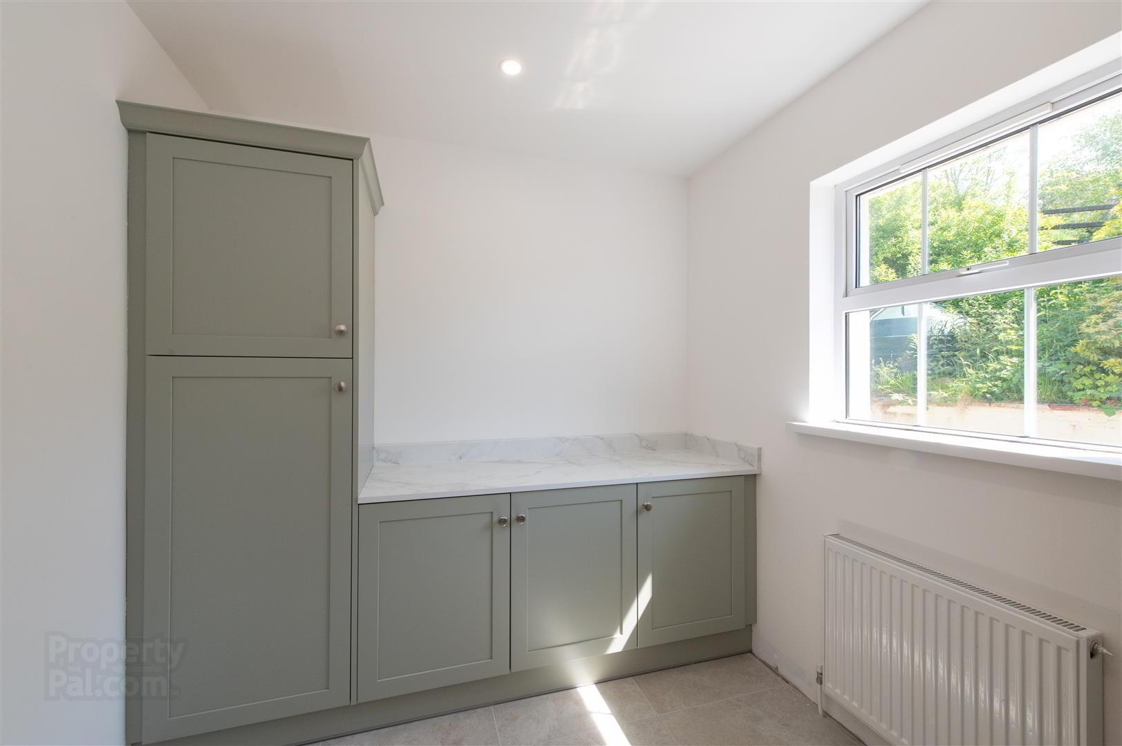 28 Manse Road 16 of 40