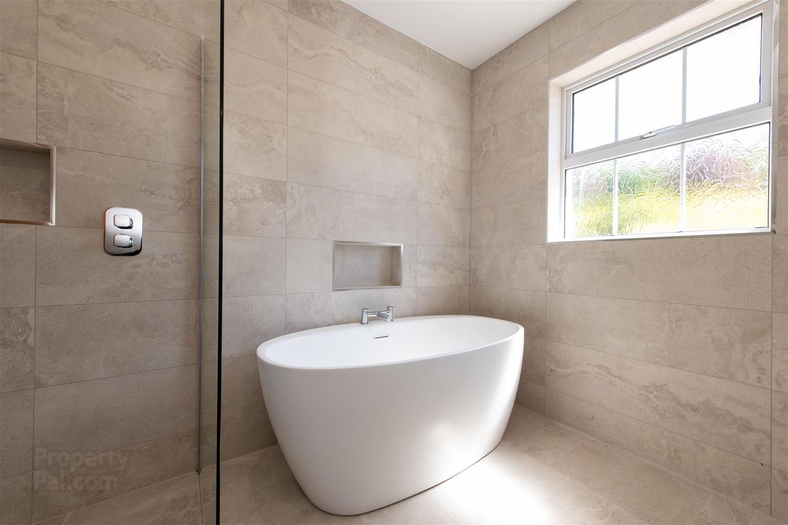 28 Manse Road 20 of 40