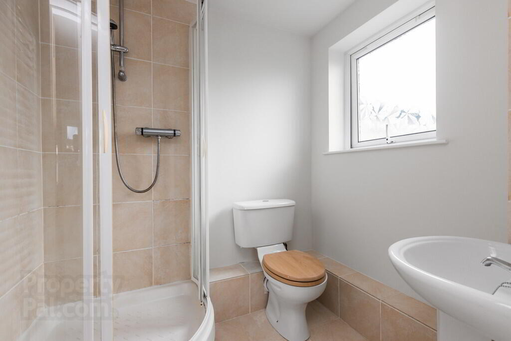 18 Ballyholme View 8 of 24