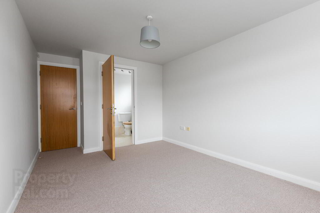 18 Ballyholme View 9 of 24