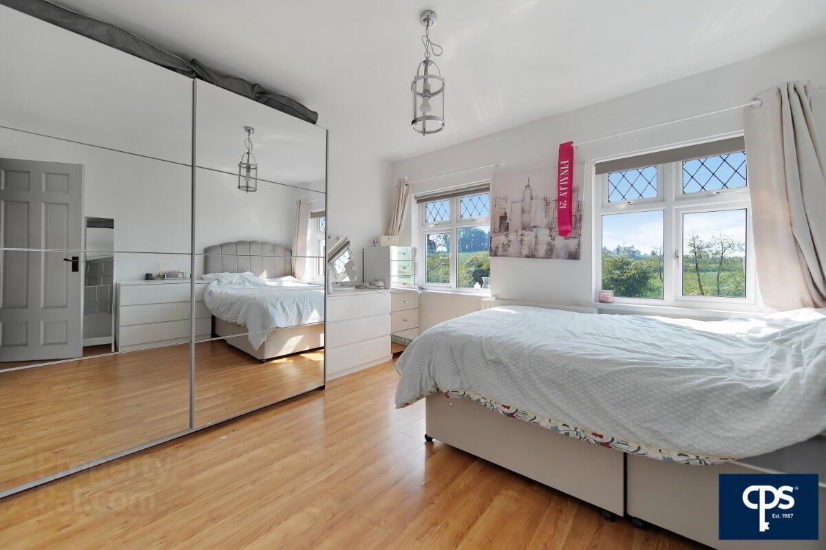 15 Ashbourne View 43 of 49