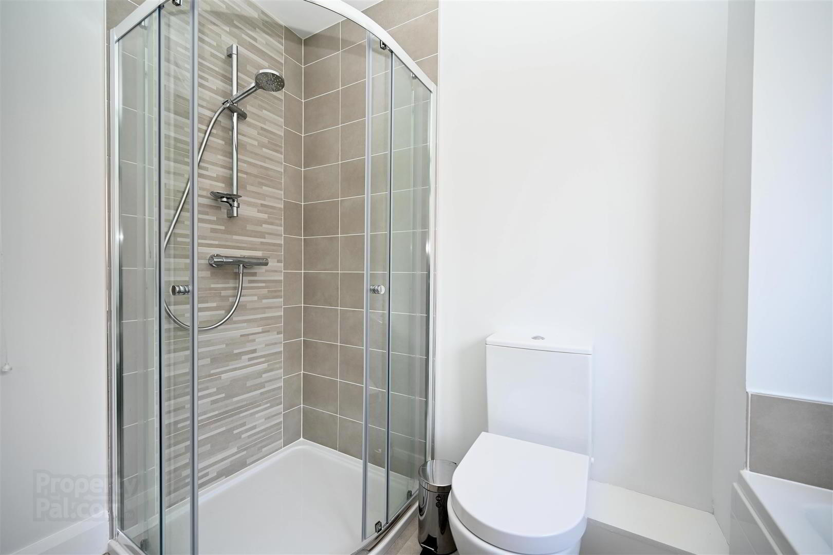 9 Brooke Hall Mews 20 of 24