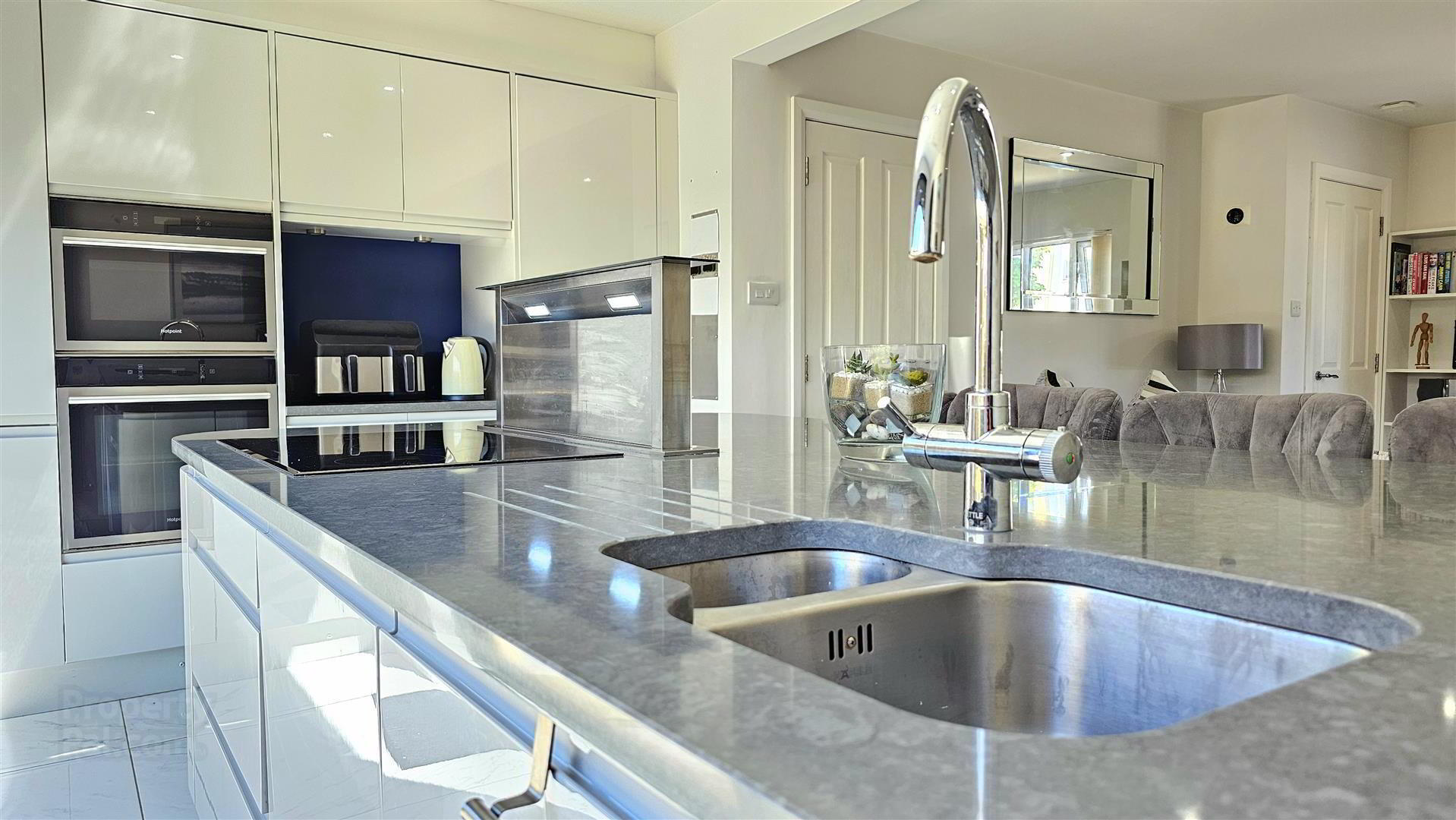 10 Maritime Drive 15 of 23