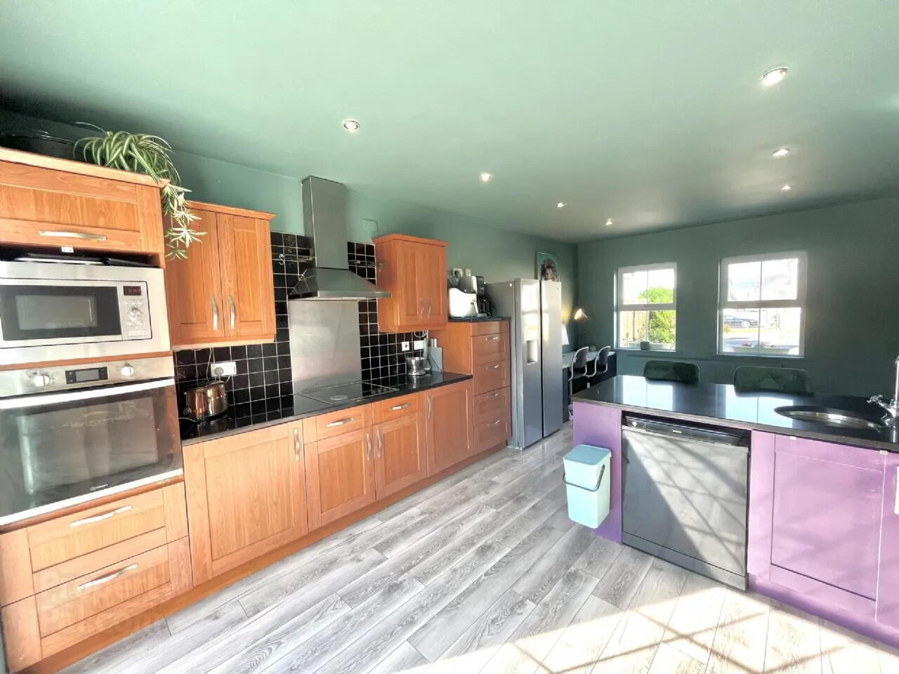 15 Brusna Court 9 of 36