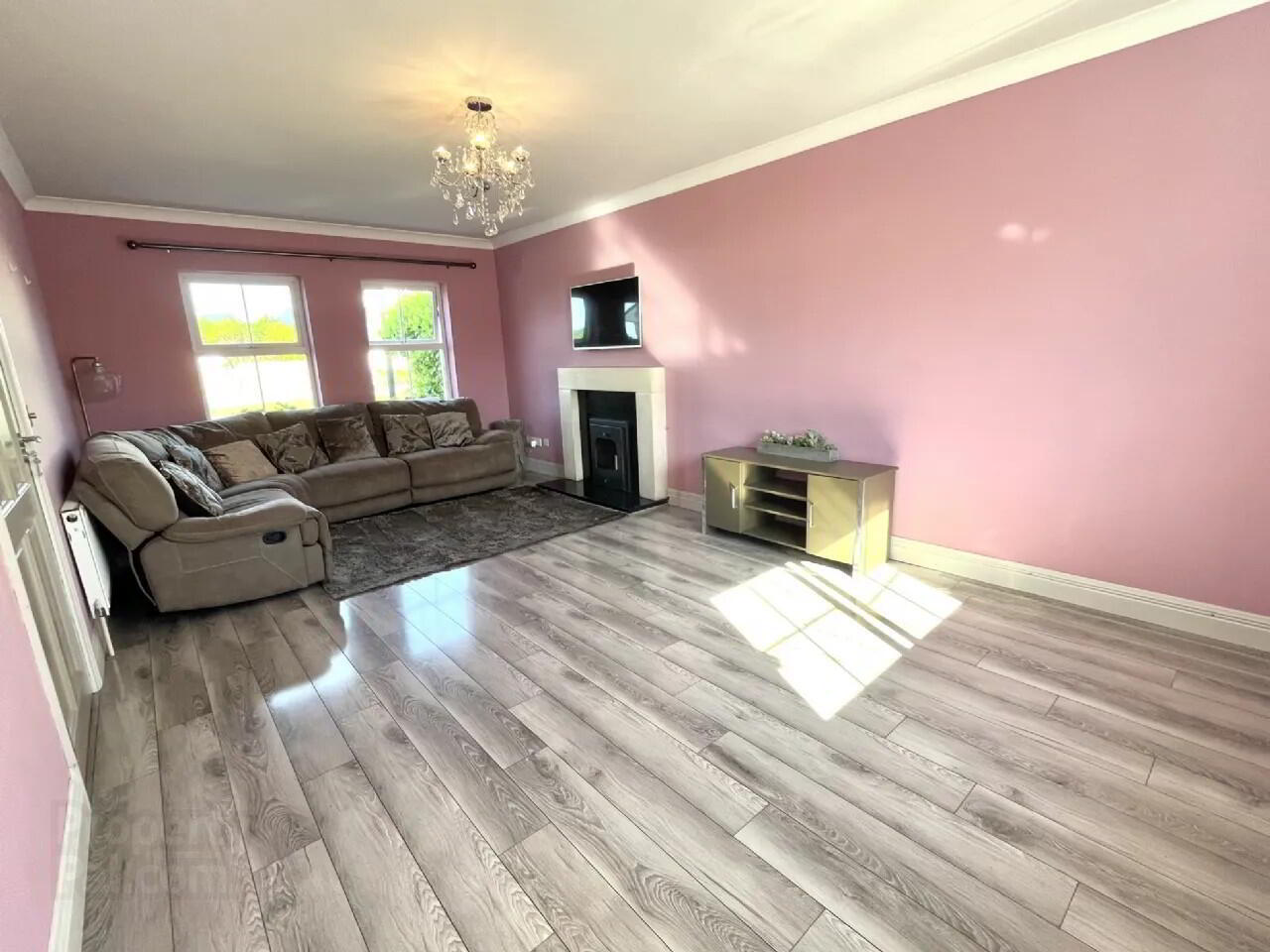 15 Brusna Court 13 of 36