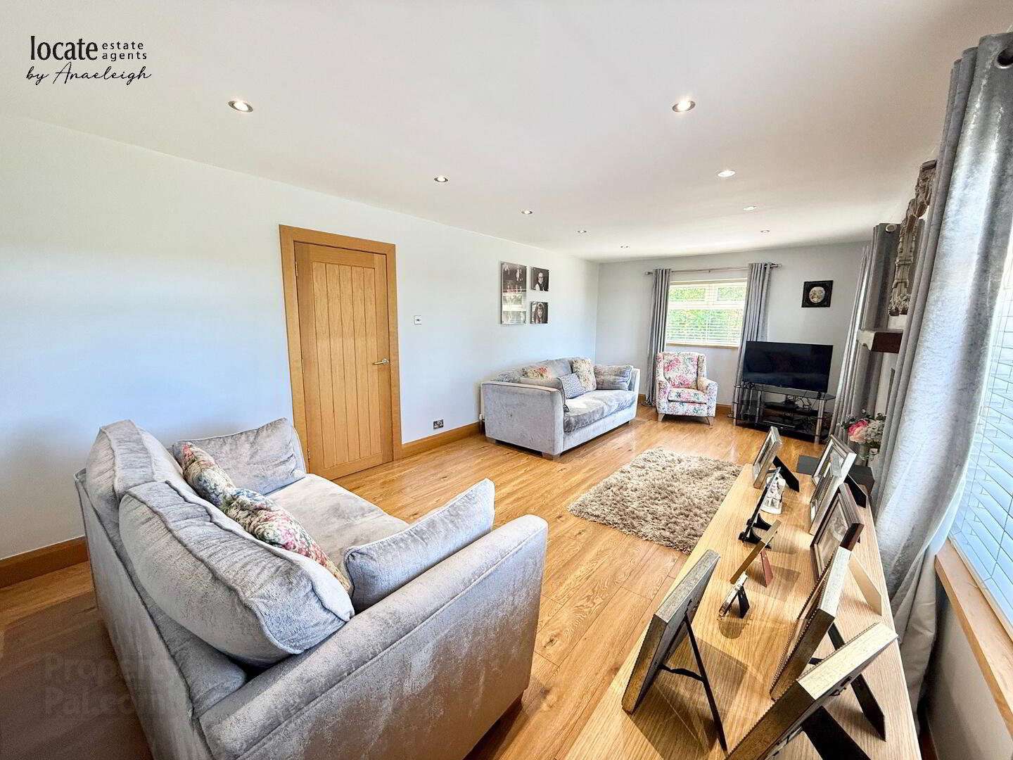 White Cottage, 26 Upper Galliagh Road 10 of 45