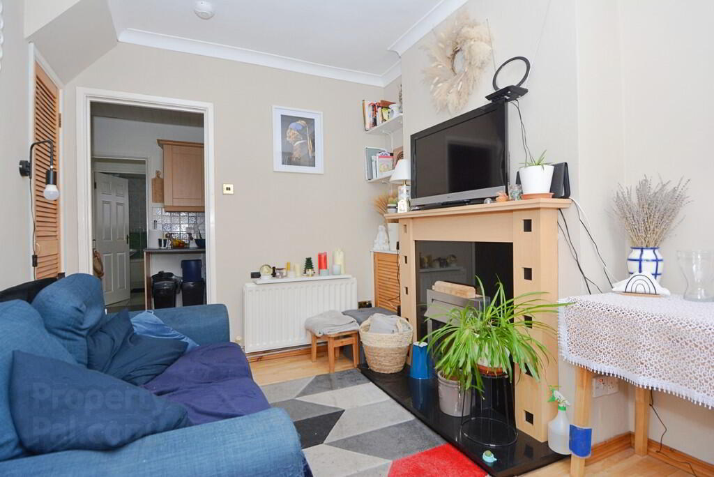 48 Fortuna Street 4 of 7