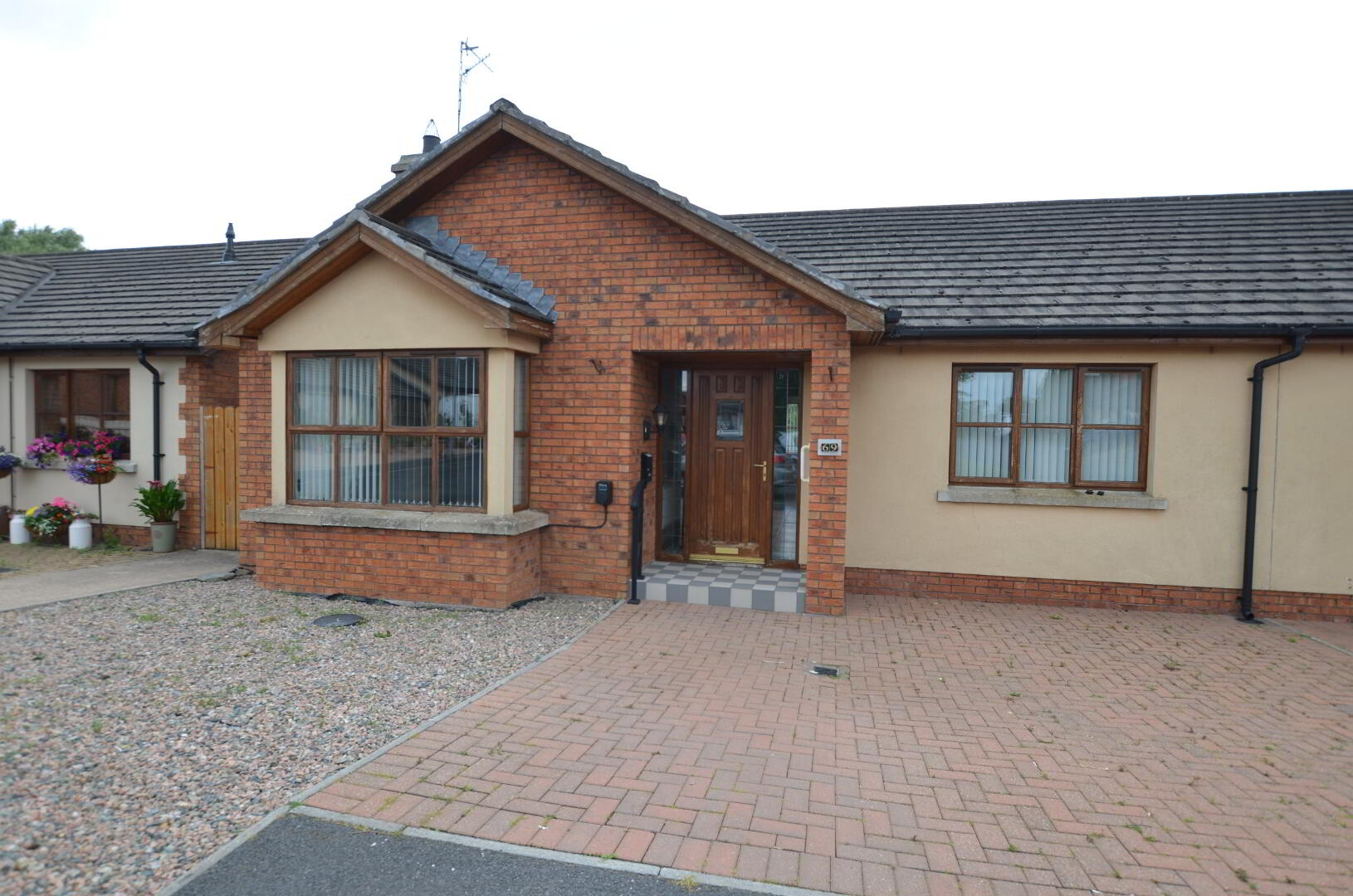 69 Deans Grange 1 of 9