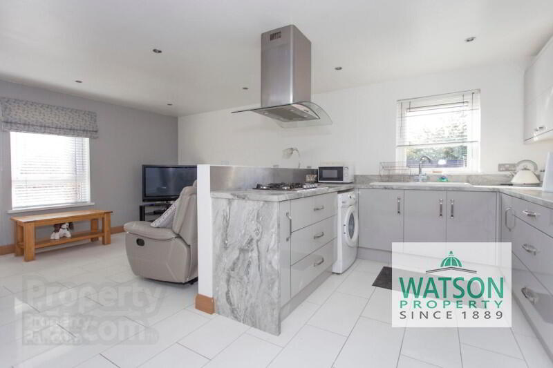 2 St Stephens Court 4 of 10
