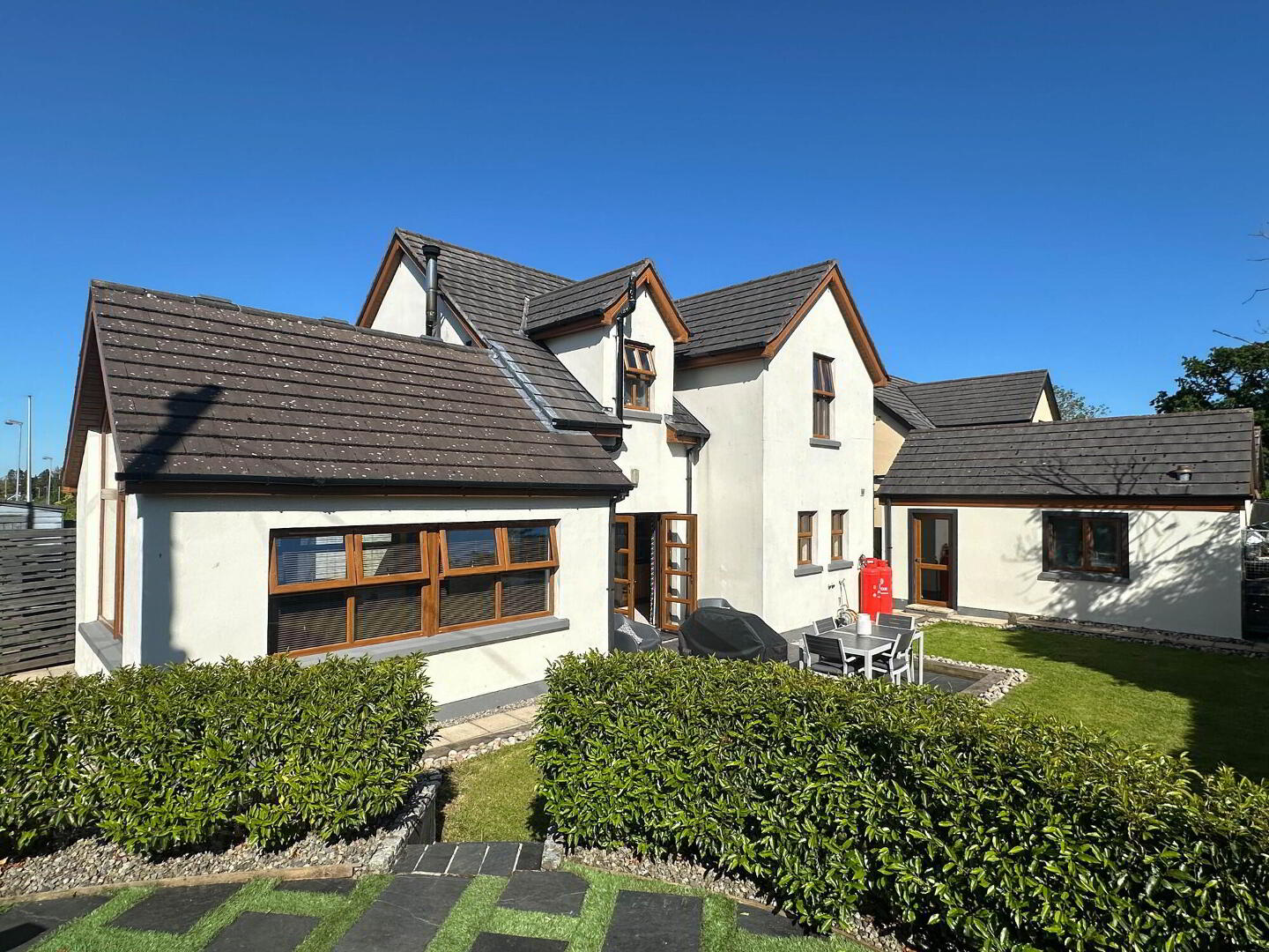 property description image