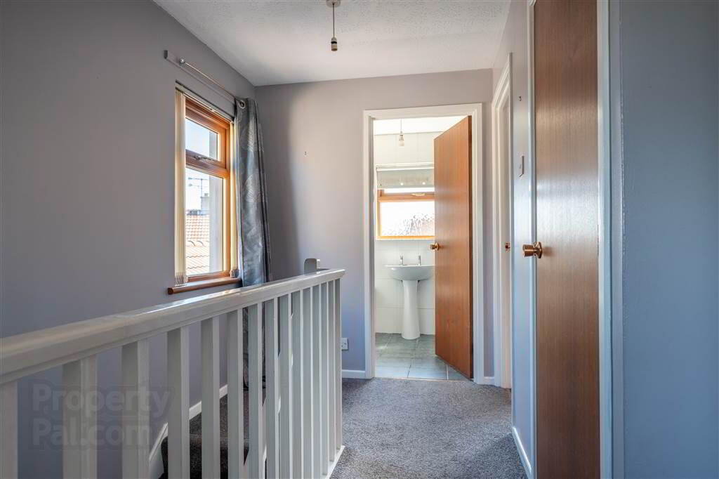 20 Dunfane Avenue 12 of 24