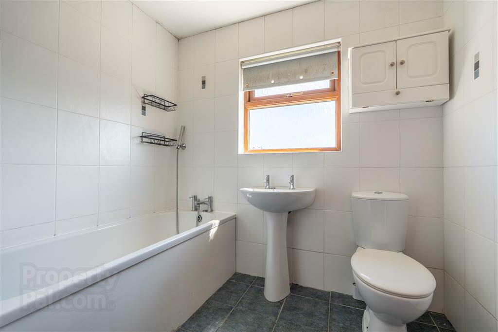 20 Dunfane Avenue 19 of 24