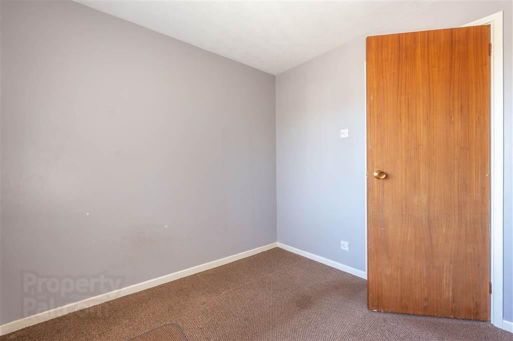 20 Dunfane Avenue 18 of 24
