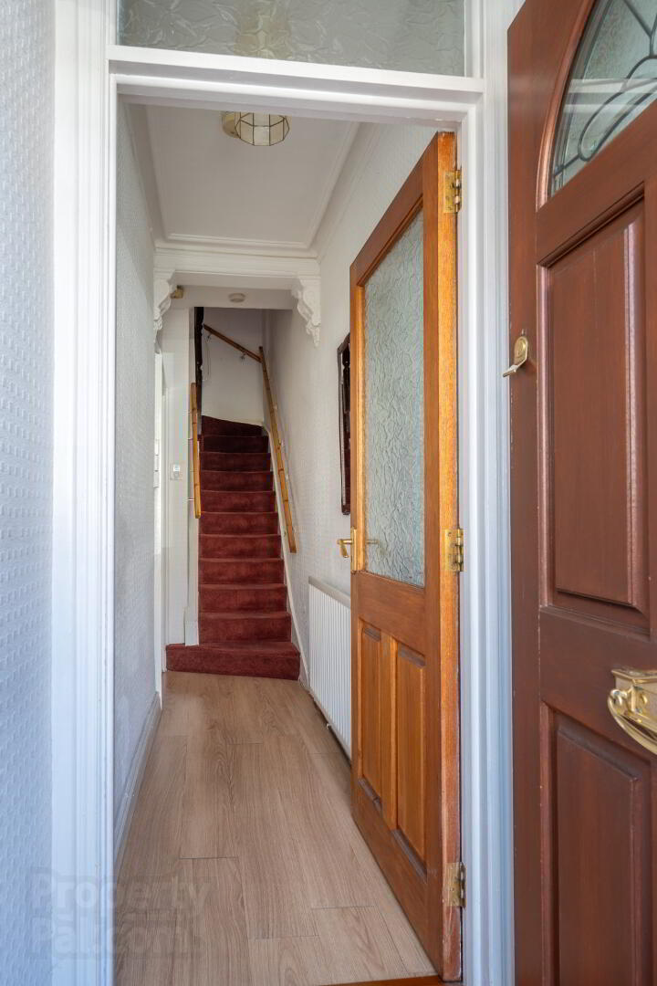 14 Kimberley Street 3 of 34