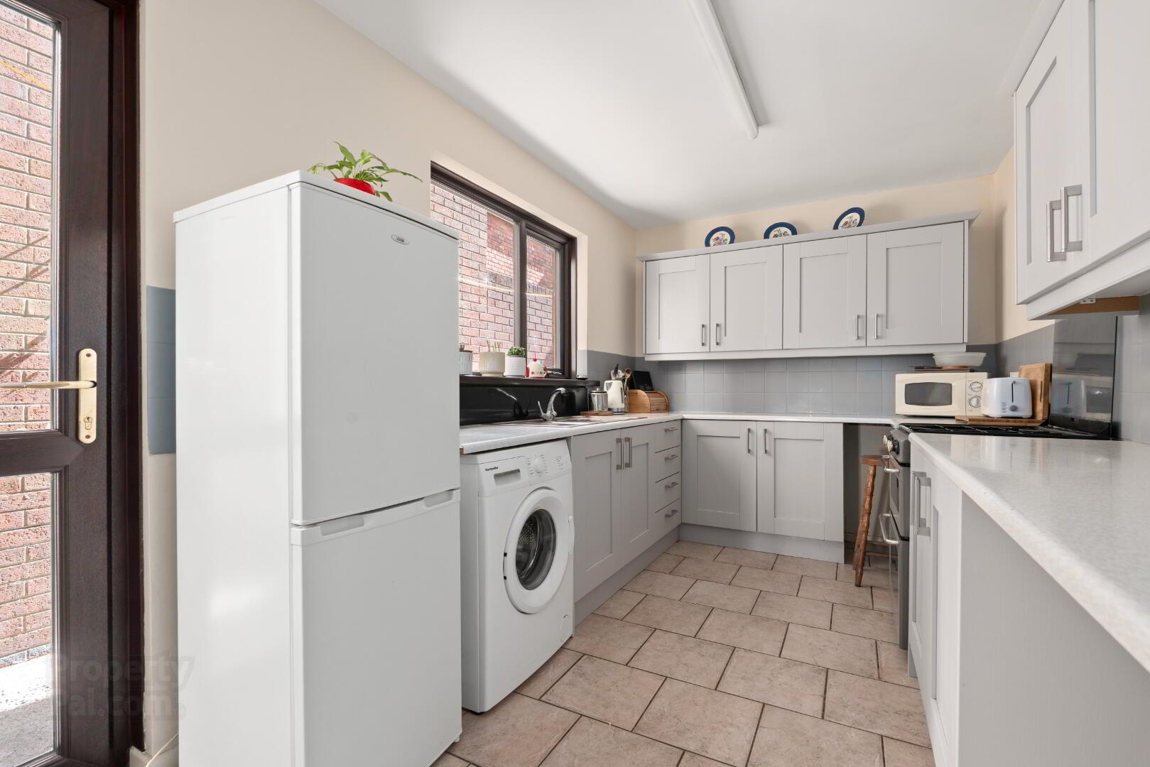 14 Kimberley Street 12 of 34