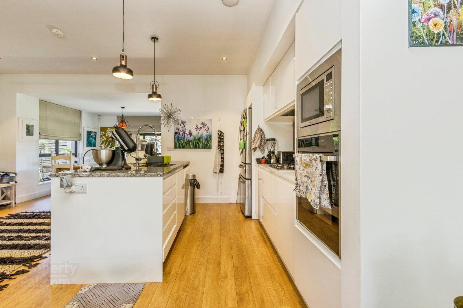 9 Fairfields Glen 10 of 20