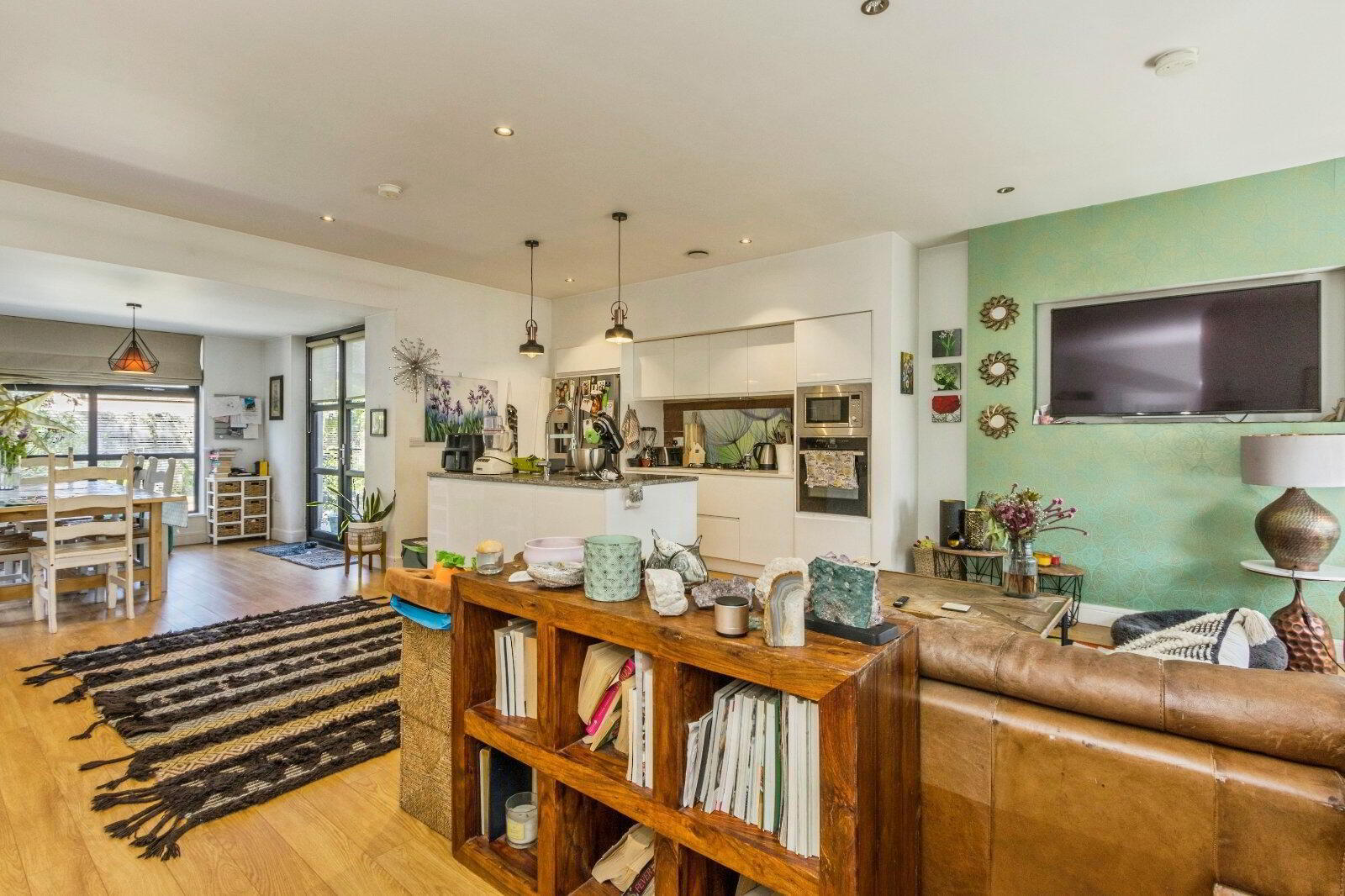 9 Fairfields Glen 8 of 20