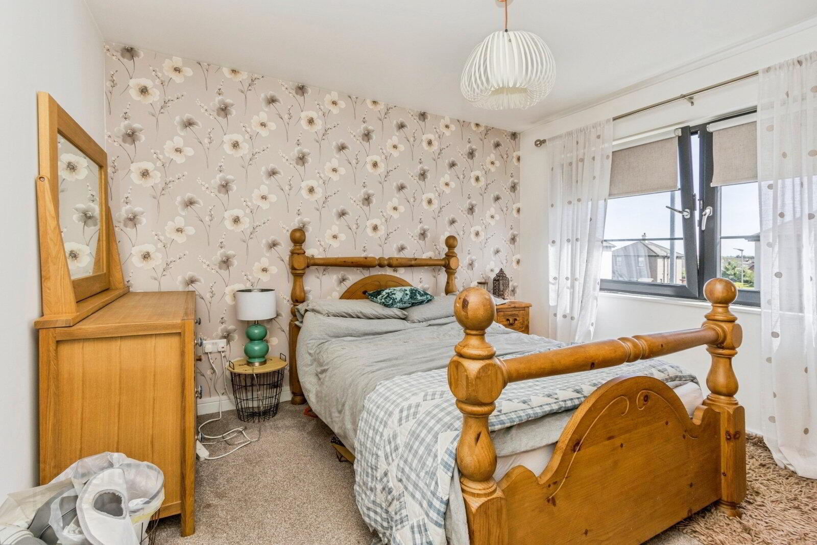 9 Fairfields Glen 13 of 20