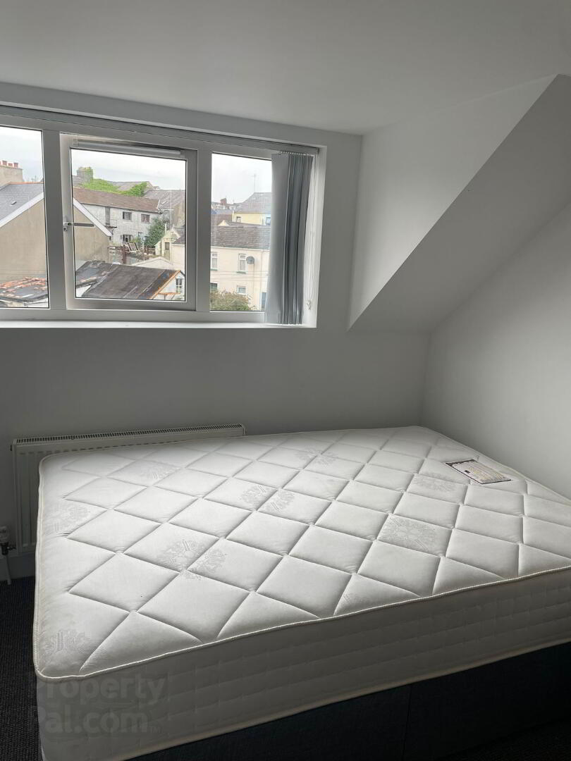 10 Southwell Road 3 of 15