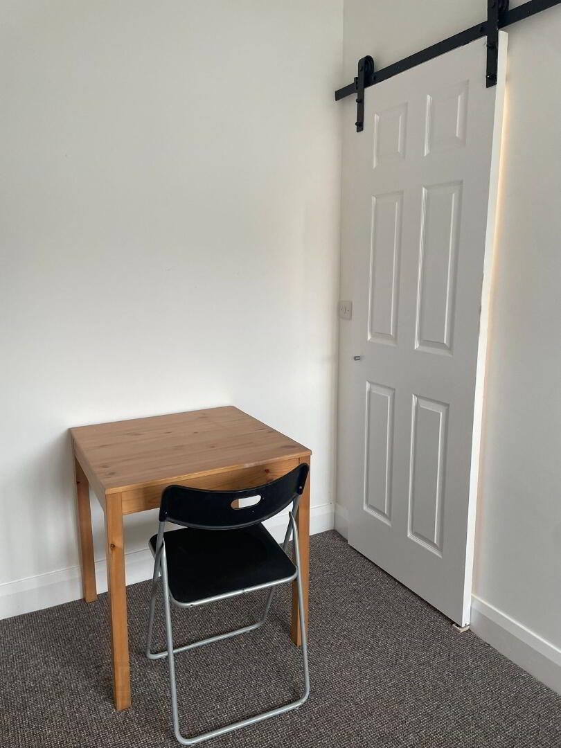10 Southwell Road 4 of 15