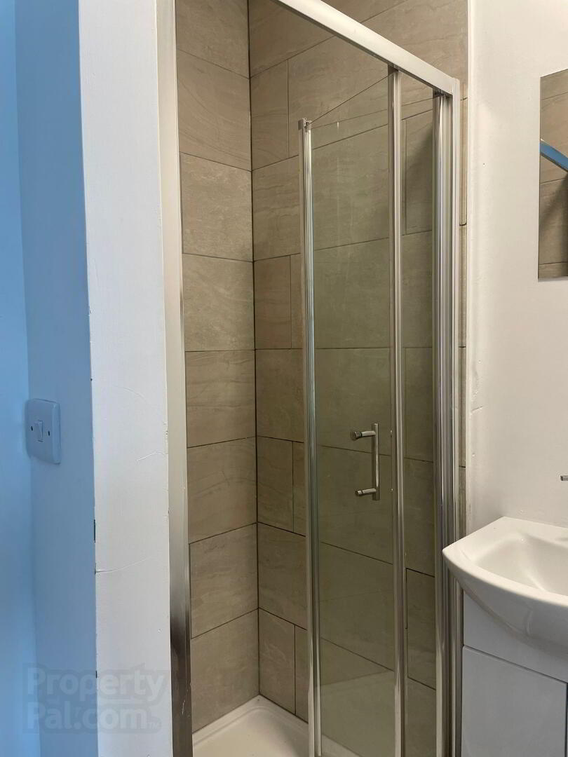 10 Southwell Road 8 of 15