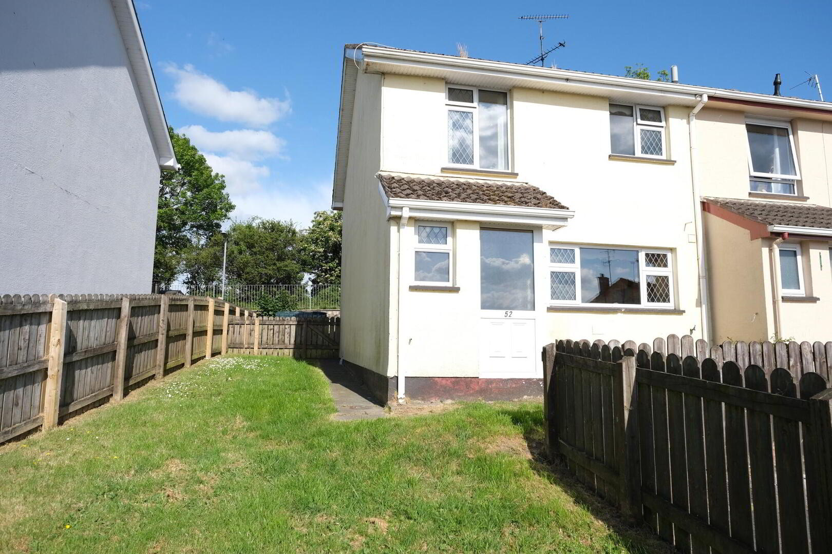 52 Beech Hill 1 of 17