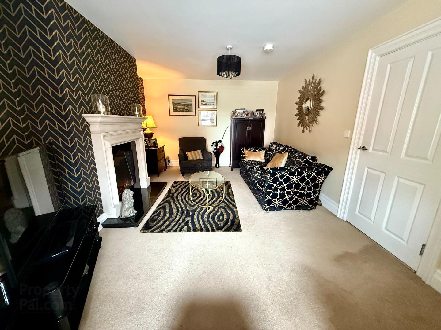 3 Greenhaw Manor 11 of 43