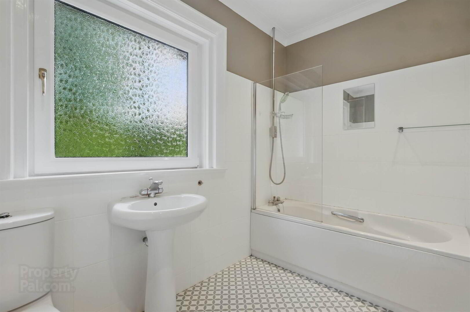 9 Ballynahatty Road 25 of 29